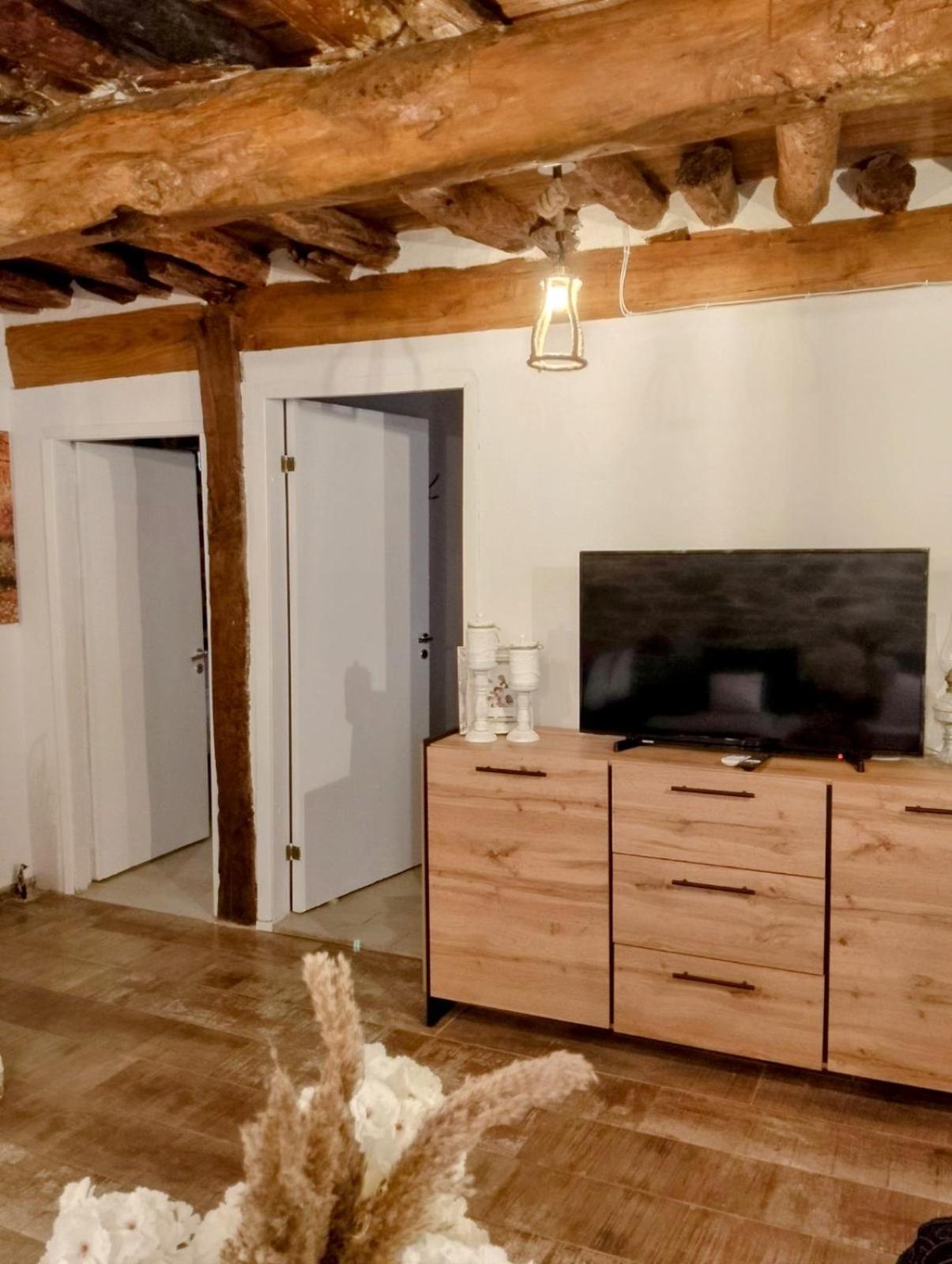 Apartament παραδοσιακό πέτρινο σπίτι *