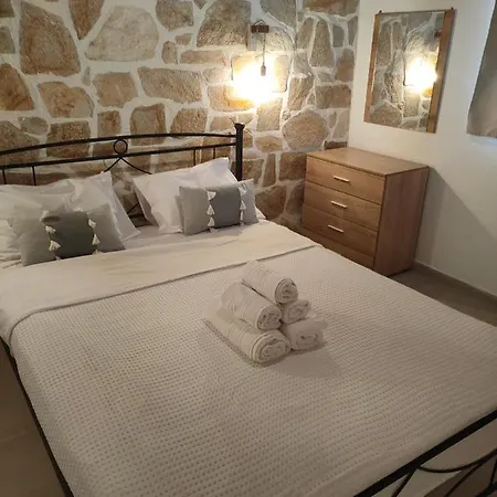 דירות ניקיטי Παραδοσιακό Πέτρινο Σπίτι מראה חיצוני תמונה