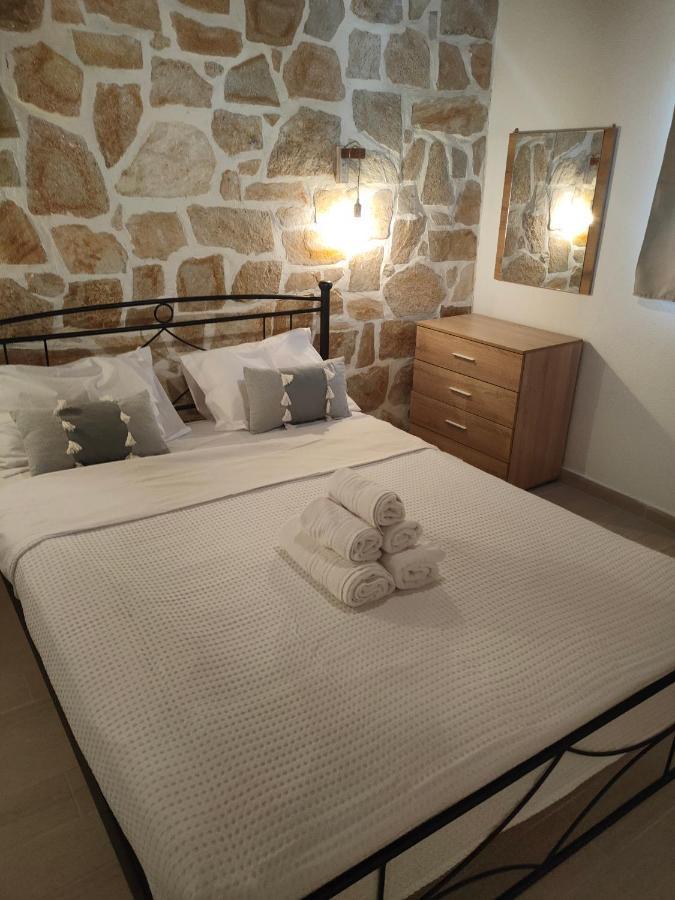 Apartment παραδοσιακό πέτρινο σπίτι Nikiti (Sithonia)