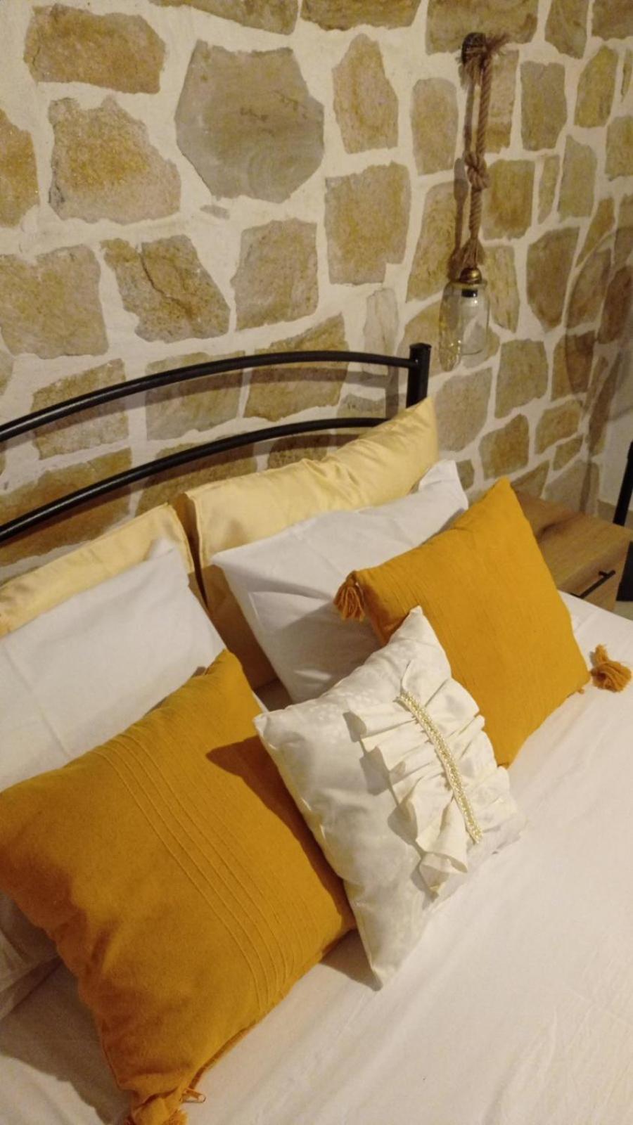 παραδοσιακό πέτρινο σπίτι Nikiti (Sithonia)