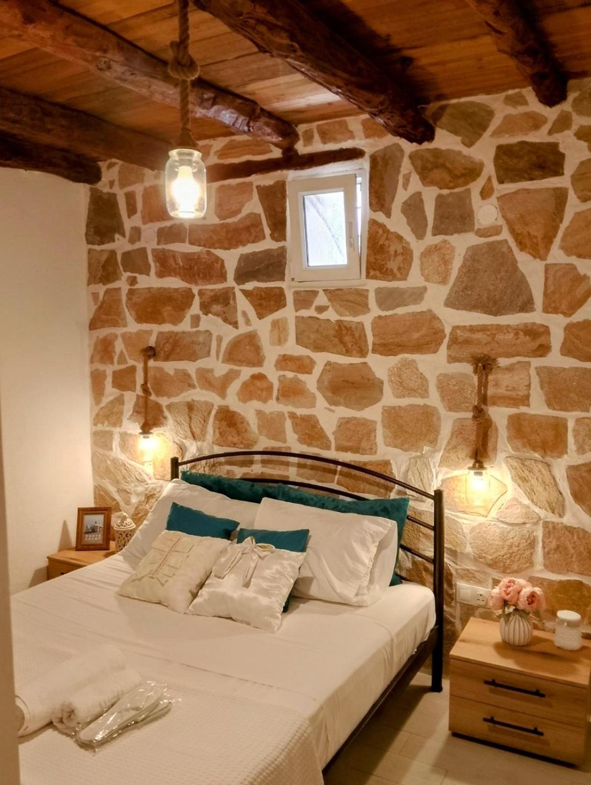 παραδοσιακό πέτρινο σπίτι Apartment Nikiti (Sithonia)