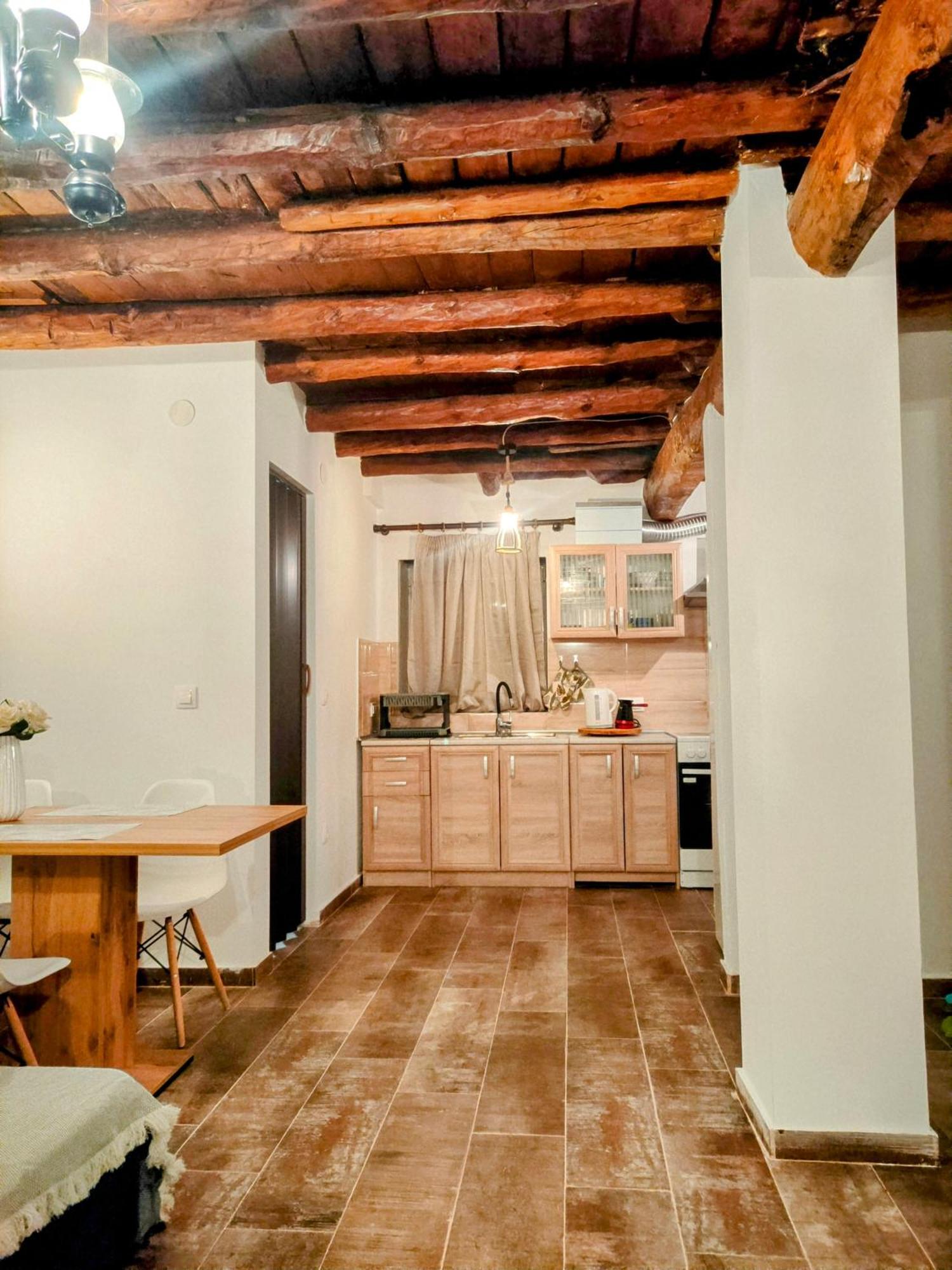 παραδοσιακό πέτρινο σπίτι Apartment Nikiti (Sithonia)